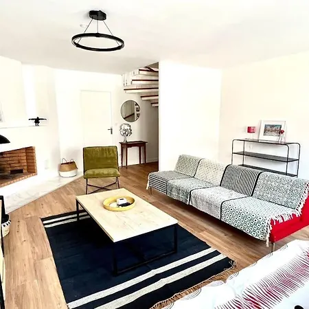 Superbe Avec Parking Appartement *